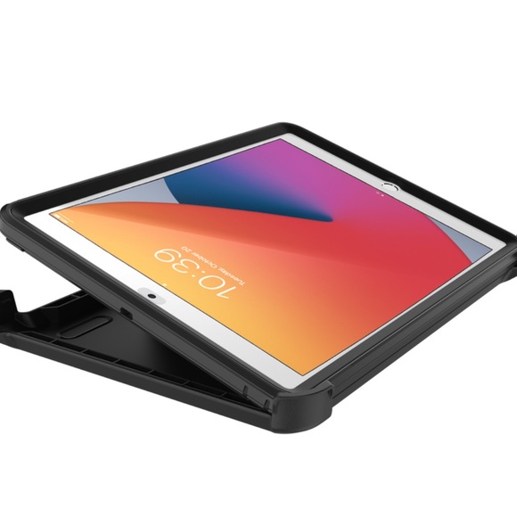 NEW - Otterbox iPad (7th, 8th, and 9th gen) Case
Defender Series - Black - Picture 3 of 6